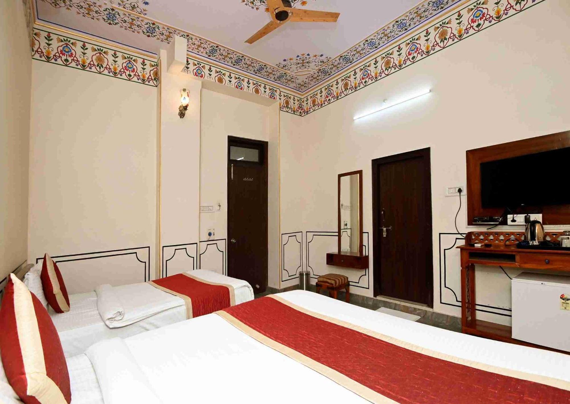 Virasat Mahal Heritage Hotel Jaipur Luaran gambar