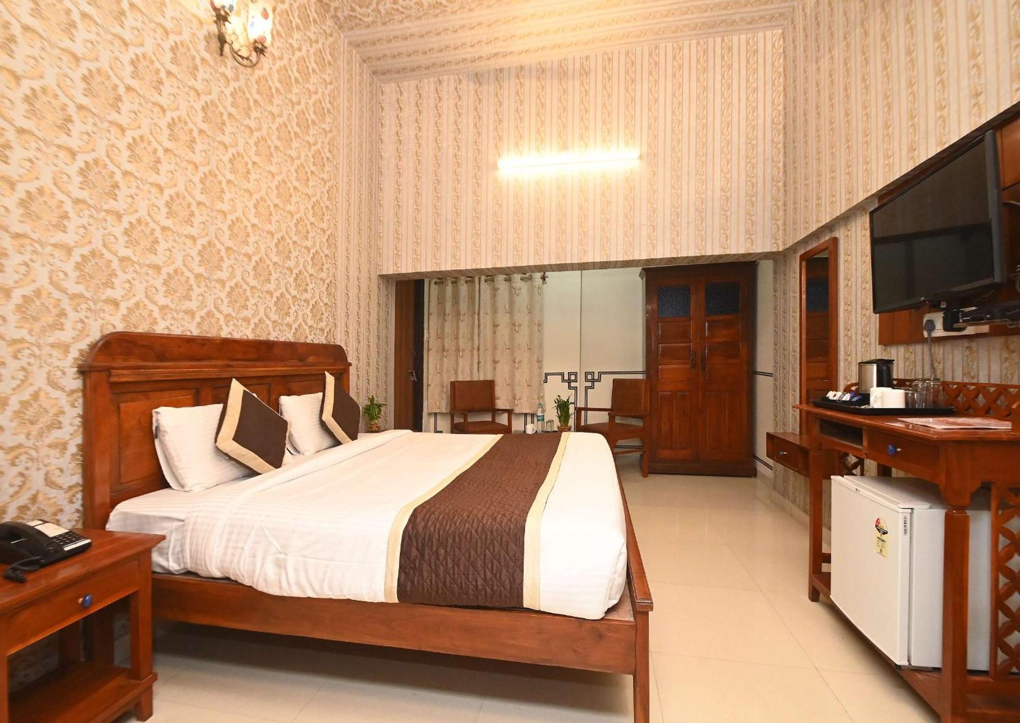 Virasat Mahal Heritage Hotel Jaipur Luaran gambar