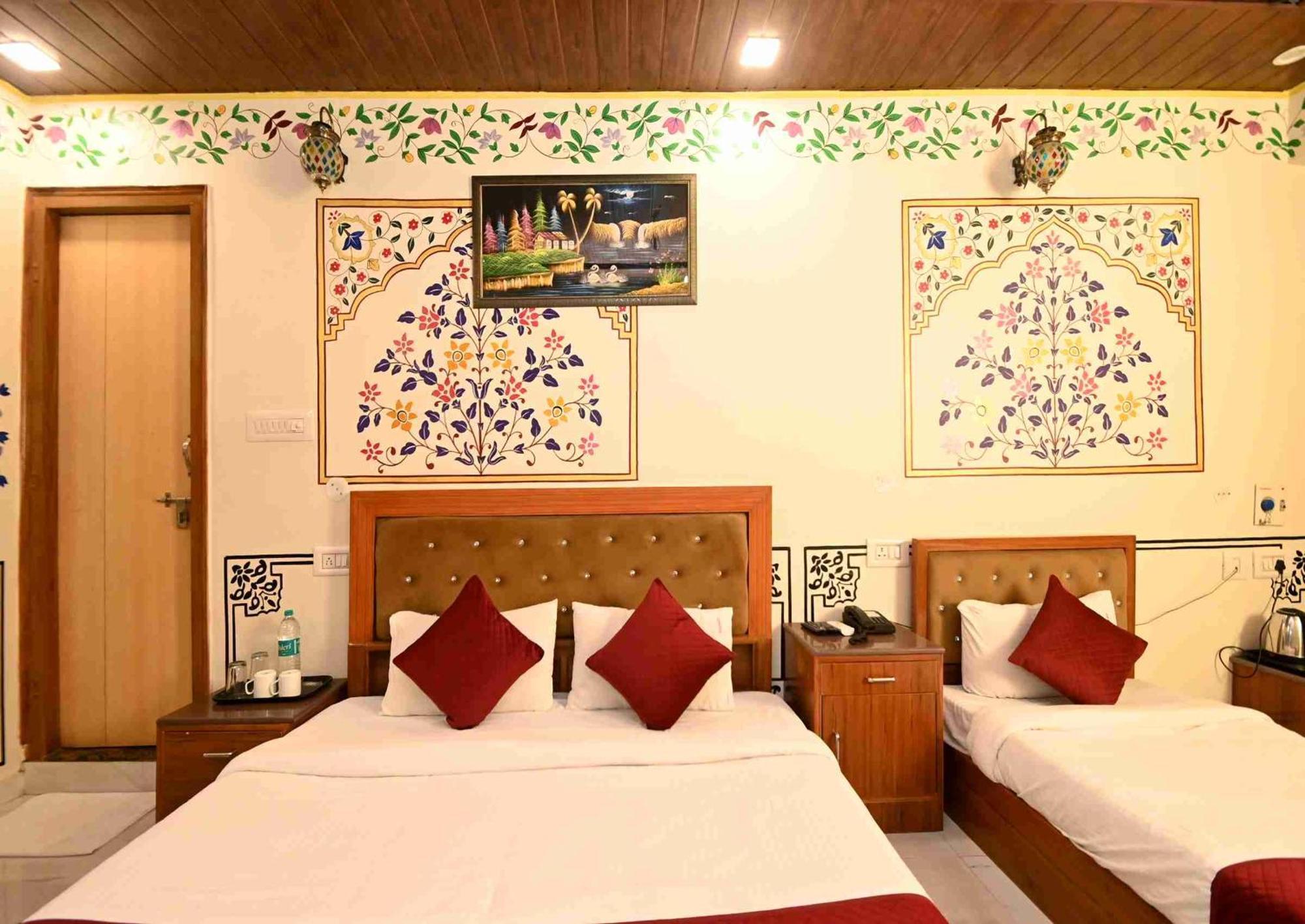 Virasat Mahal Heritage Hotel Jaipur Luaran gambar