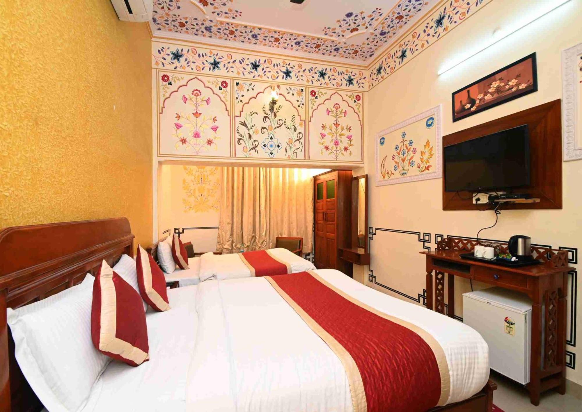 Virasat Mahal Heritage Hotel Jaipur Luaran gambar