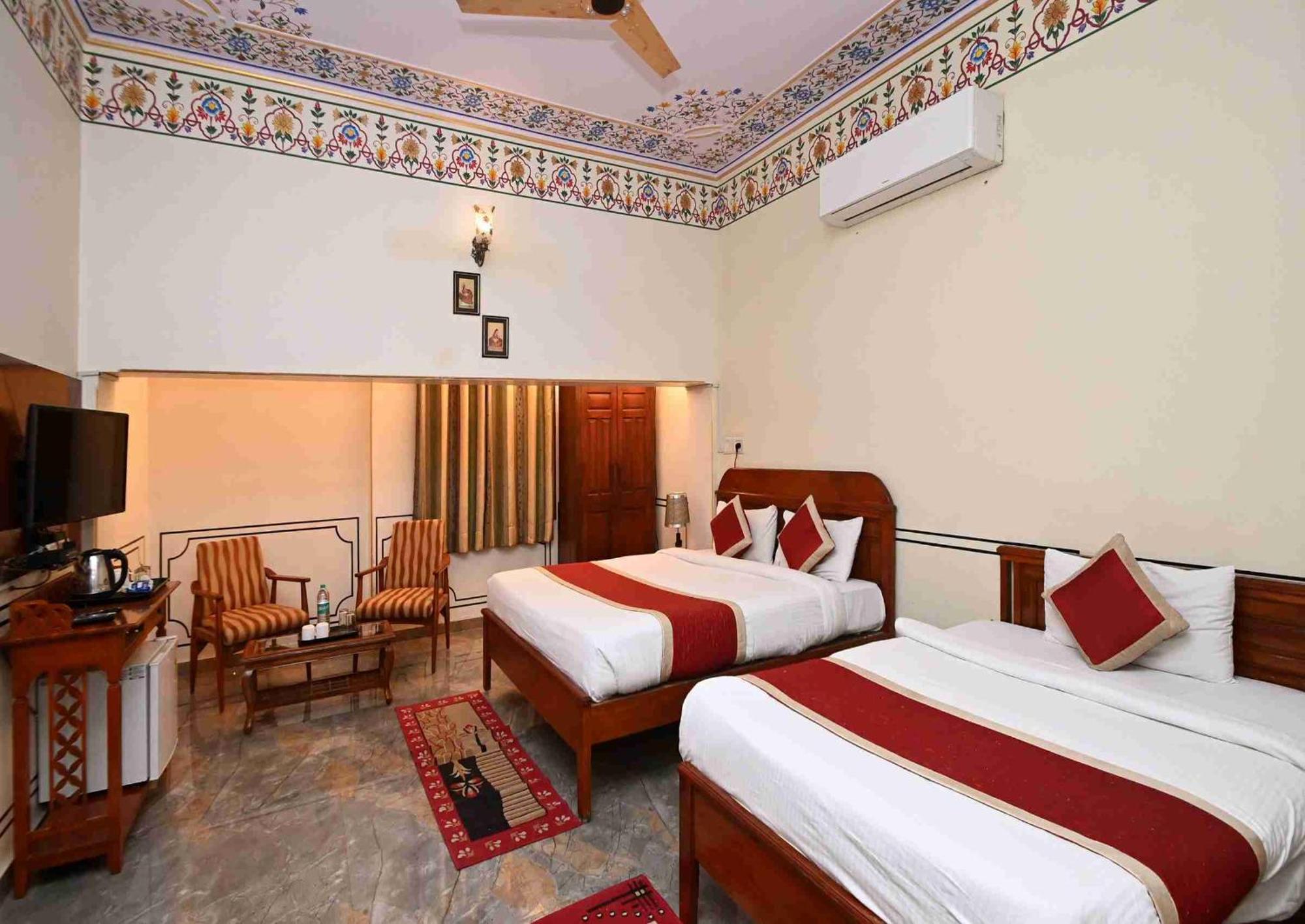 Virasat Mahal Heritage Hotel Jaipur Luaran gambar