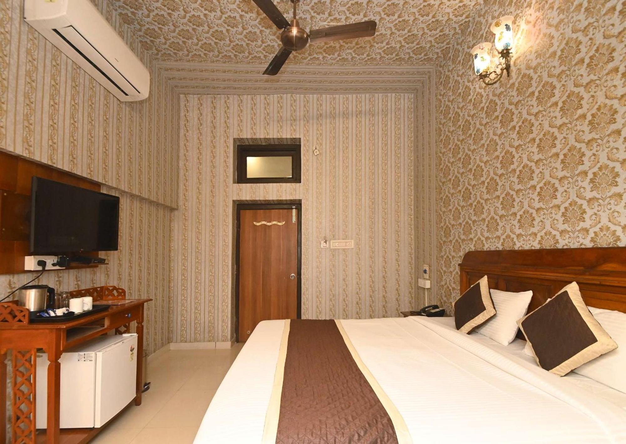 Virasat Mahal Heritage Hotel Jaipur Luaran gambar