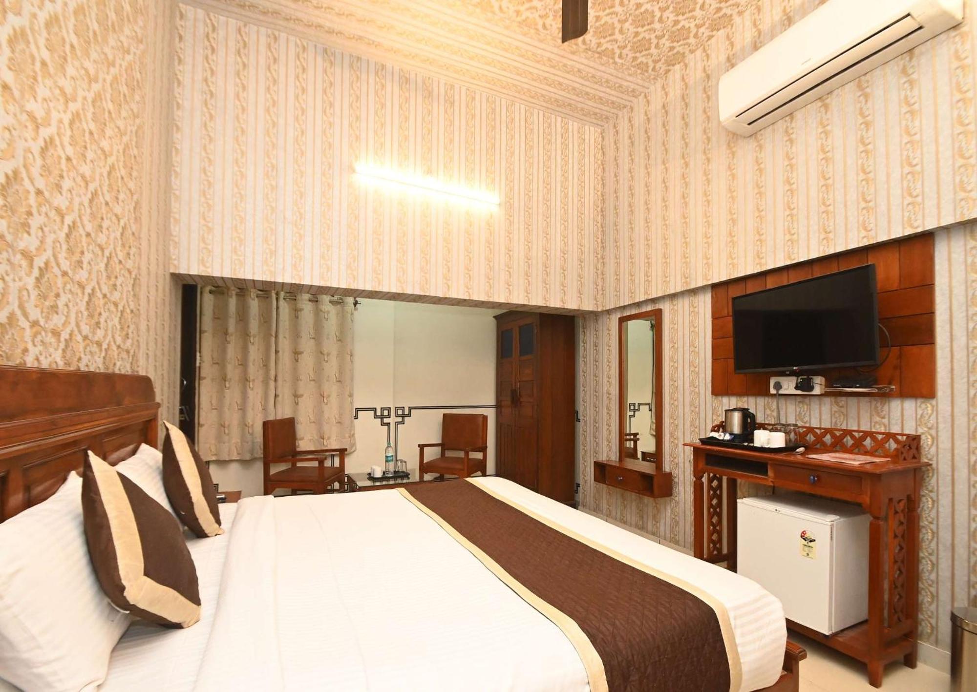 Virasat Mahal Heritage Hotel Jaipur Luaran gambar